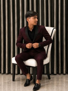 Maroon Coat Pant (Black silk Collar))